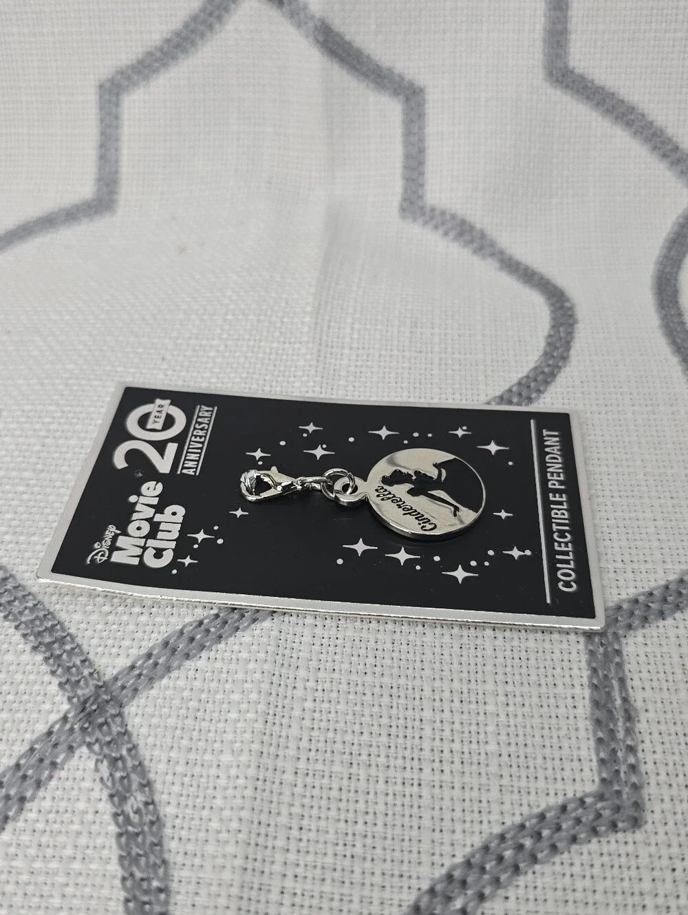 Disney Movie Club 20th Anniversary Cinderella Pendant  2020 New